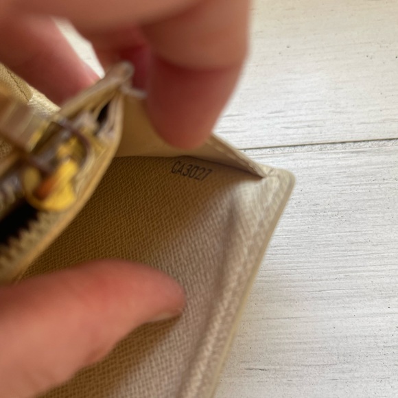 Authentic Louis Vuitton Damier Azur Canvas Alexandra Wallet - Picture 9 of 9